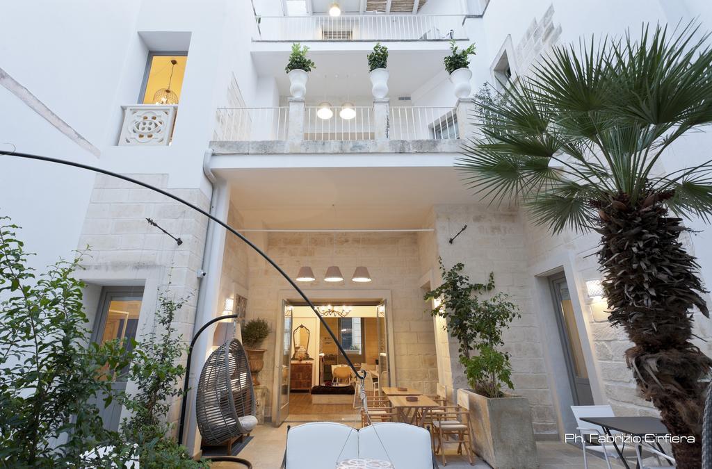 Bed and Breakfast Palazzo Dei Dondoli Lecce Exterior foto