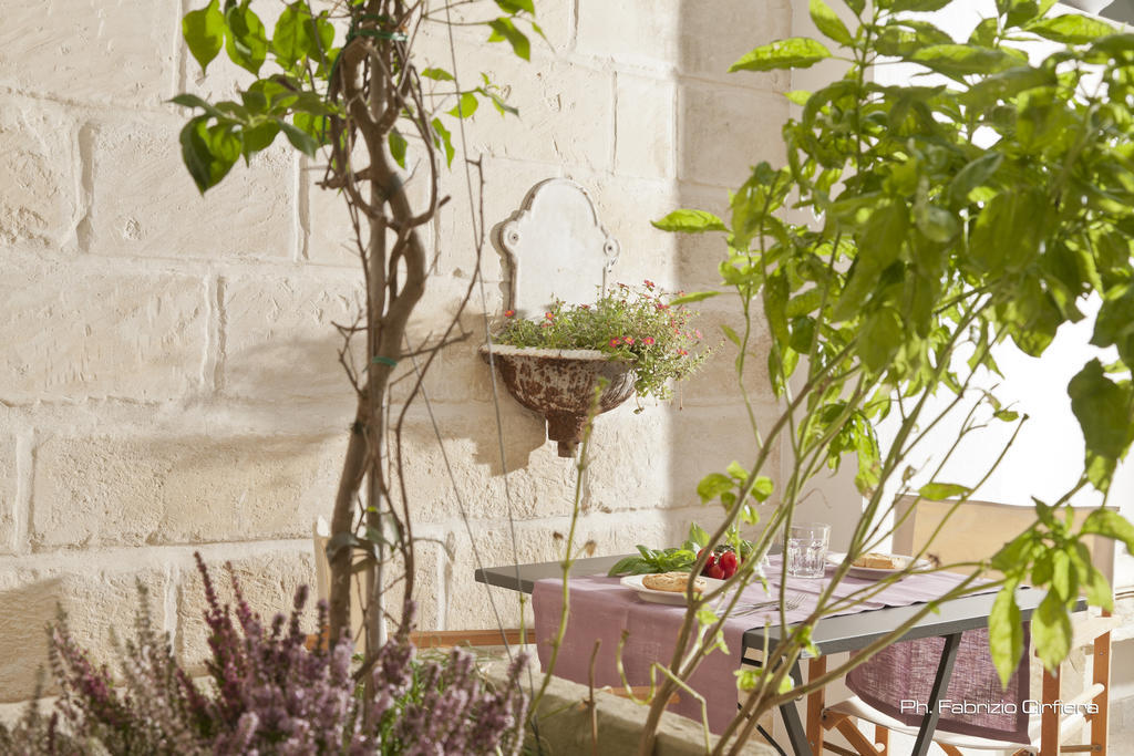 Bed and Breakfast Palazzo Dei Dondoli Lecce Exterior foto