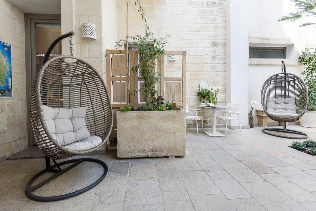 Bed and Breakfast Palazzo Dei Dondoli Lecce Exterior foto