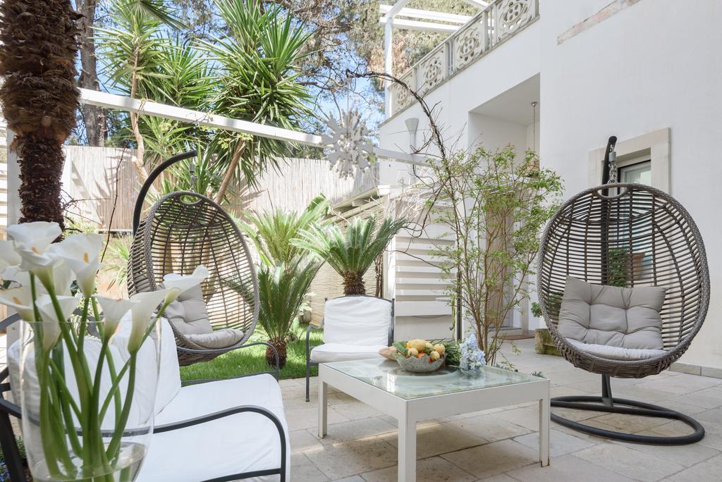 Bed and Breakfast Palazzo Dei Dondoli Lecce Exterior foto